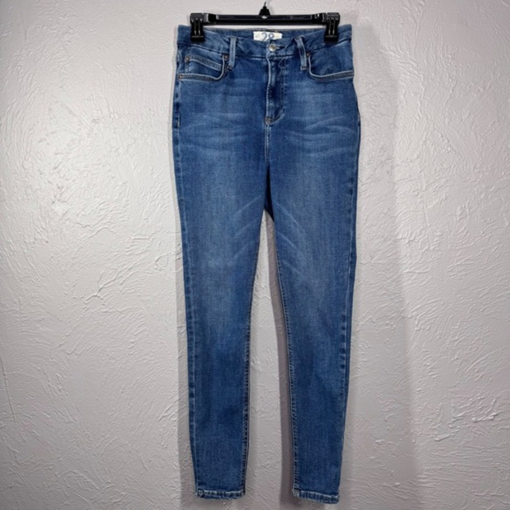 We The Free Women's 28"‎ Stretch Skinny Jeans Medium Wash Boho Comfy Button zip
